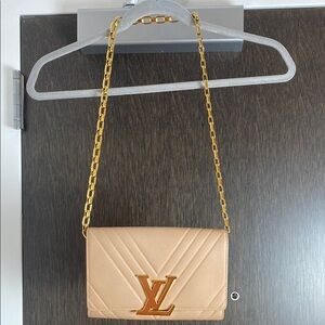 Louis Vuitton Beige Pink Leather Chain Crossbody Bag